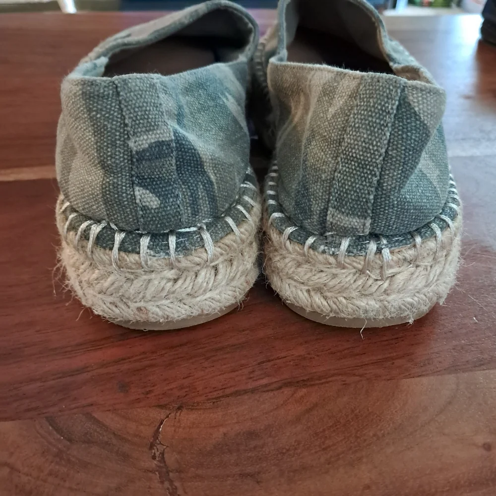 Splendid Laney Sage Camoflauge espadrille Flats